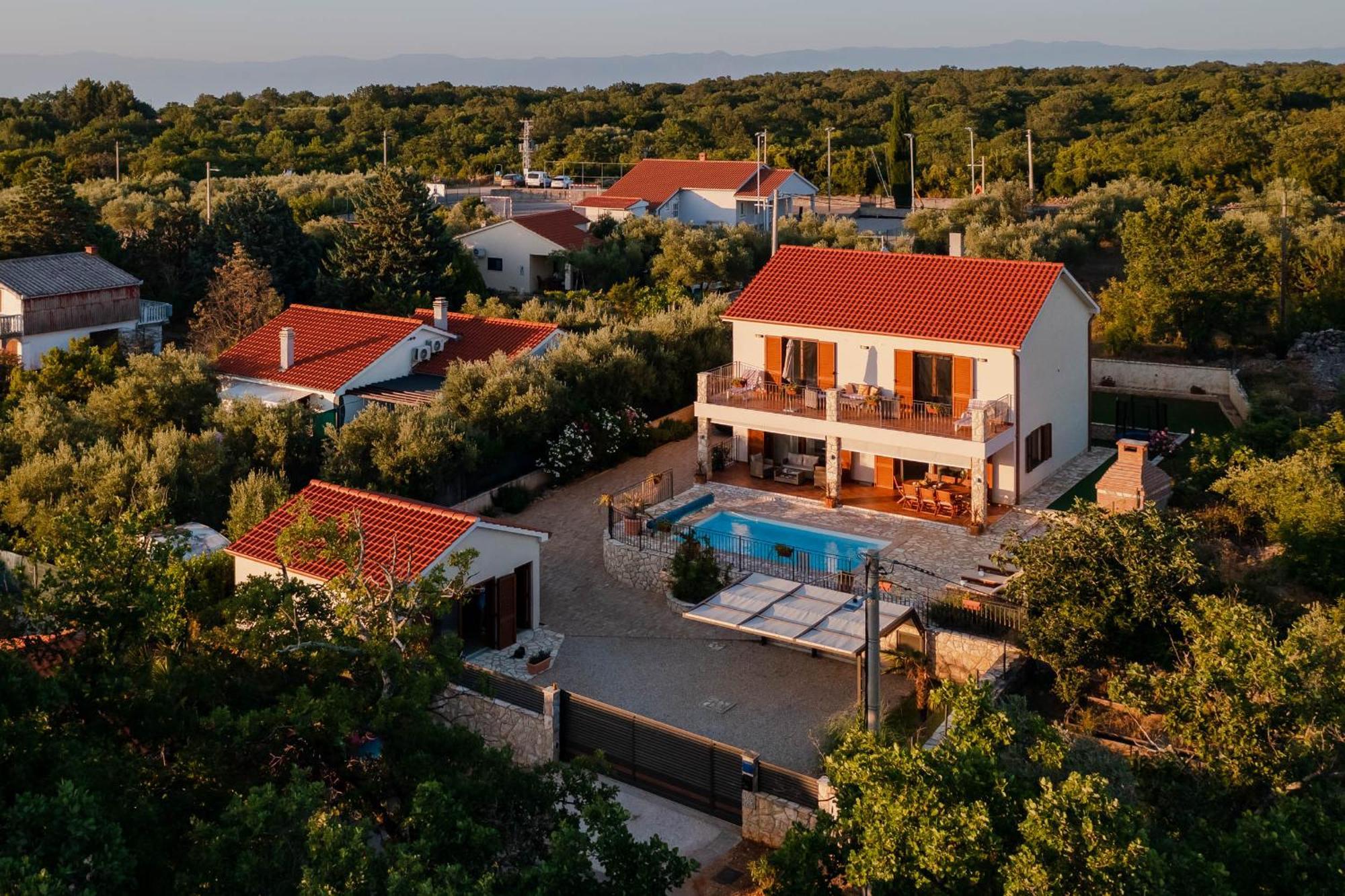 Villa Sara - Perfect Family Holiday Brzac Exterior photo
