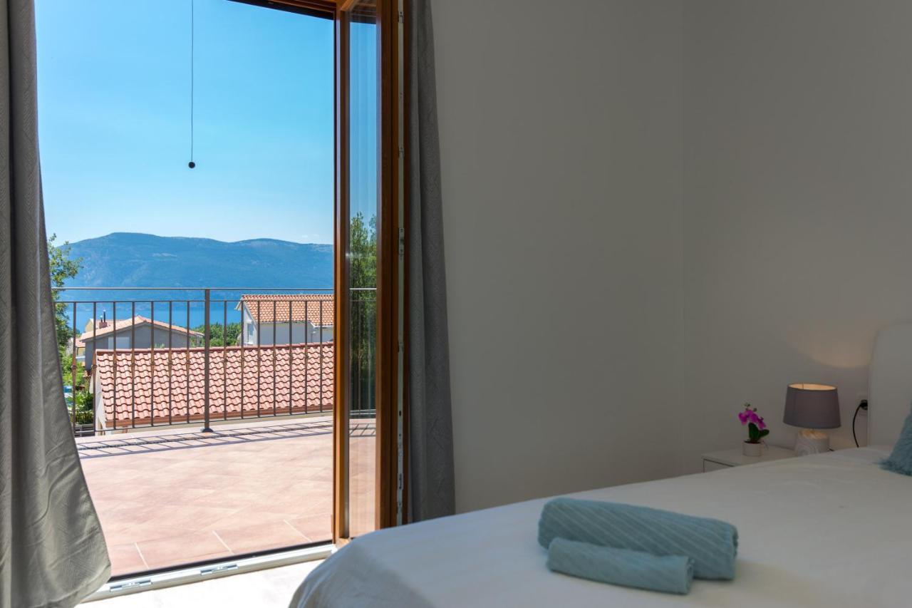 Villa Sara - Perfect Family Holiday Brzac Exterior photo